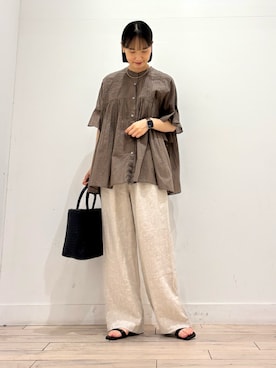 「URBAN RESEARCH DOORS(アーバンリサーチドアーズ)のアイテム(シャツ/ブラウス)」を使った、amiさん(レディース・160cm)の春コーディネート