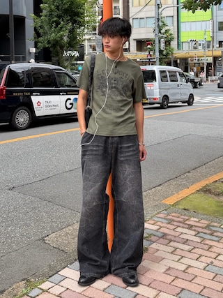 「SINSS(シンス)のVintage washed darts denim / ヴィンテージウォッシュドダーツデニム(デニムパンツ)」を使った、中村瑞輝(みずきち)さん(メンズ・176cm)の夏コーディネート