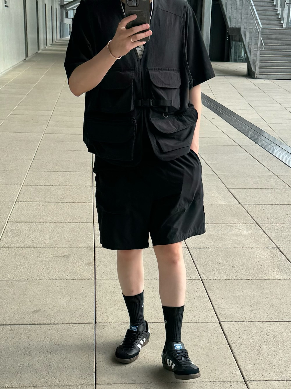 エズさんの（Gosha Rubchinskiy）を使ったコーディネートの1枚目の写真