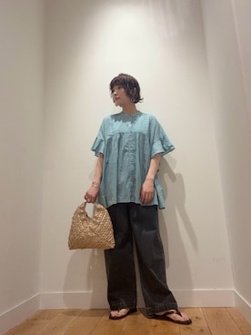 「URBAN RESEARCH DOORS(アーバンリサーチドアーズ)のアイテム(シャツ/ブラウス)」を使った、abeさん(レディース・158cm)の春コーディネート