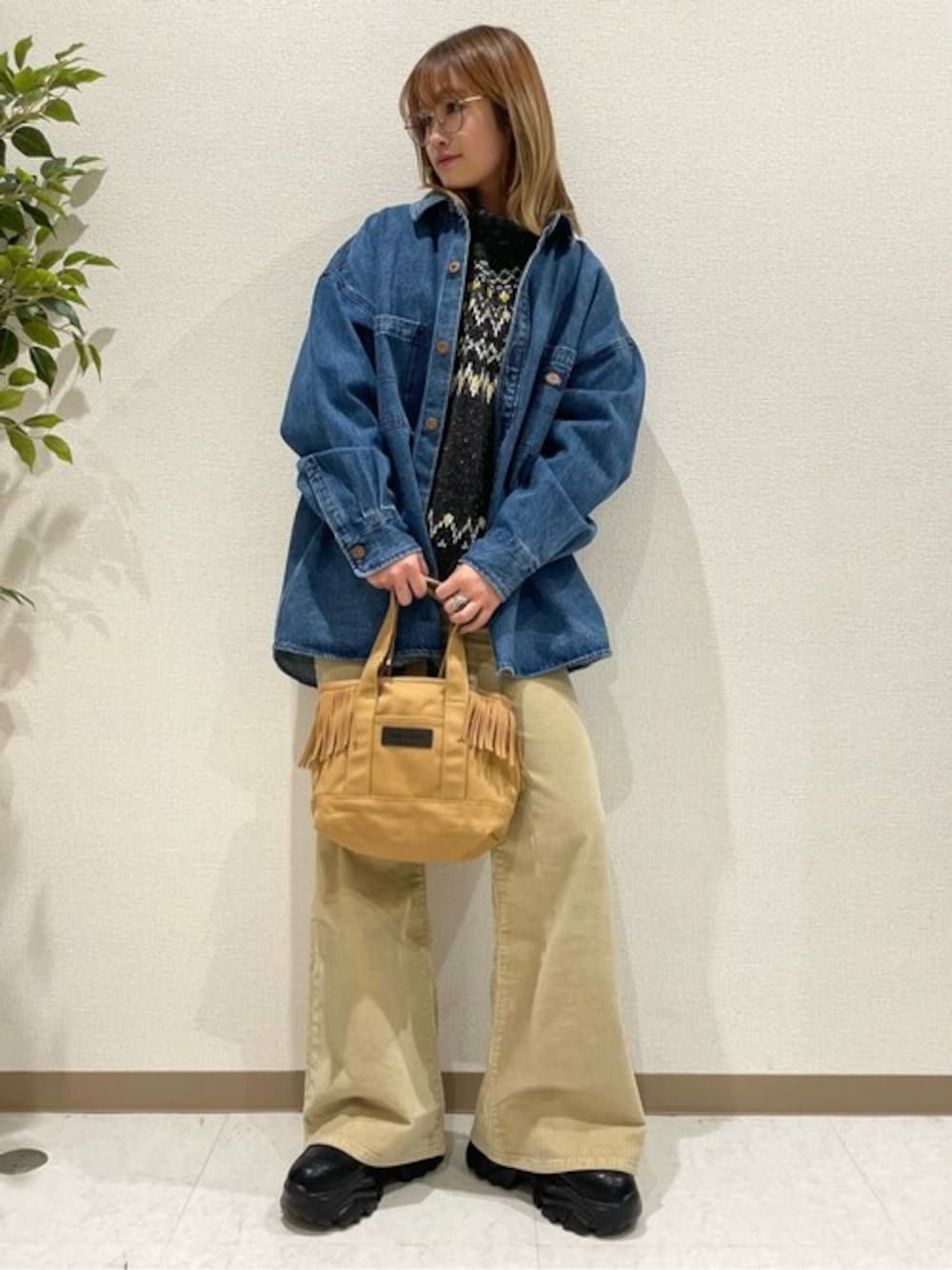 Rightonさんの「【Dickies】デニムシャツジャケット（Right-on）」を使ったコーディネートの1枚目の写真