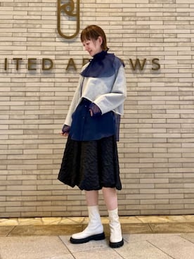 平敷（hirashiki）さんの（SACRA | サクラ）を使ったコーディネート
