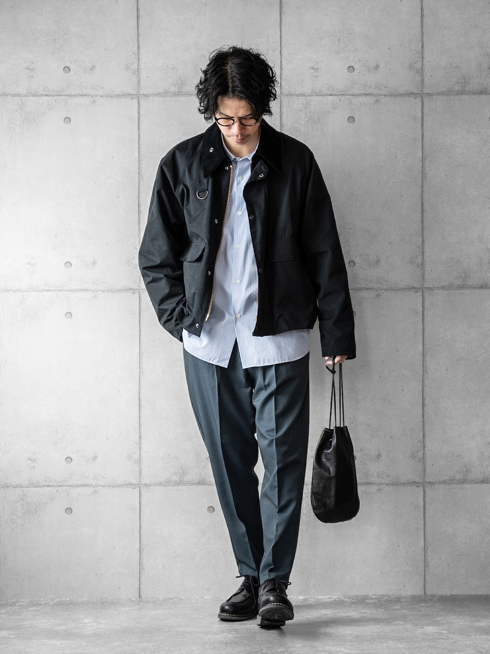 しゅんたろーさんの「【BARBOUR for relume】別注 Oversized Reversible SPEY（Barbour）」を使ったコーディネートの1枚目の写真