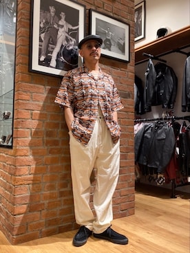 「schott(ショット)のアイテム(ネックレス)」を使った、総料理長(schottのイケオジ)さん(メンズ・170cm)の春コーディネート