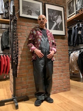 「schott(ショット)のアイテム(ネックレス)」を使った、総料理長(schottのイケオジ)さん(メンズ・170cm)の秋コーディネート