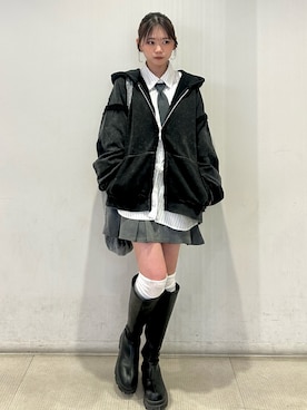 さわち / 小泉 沙和さんの「ストレッチボリュームトラックソールロングブーツ（MONO-MART | モノマート）」を使ったコーディネート
