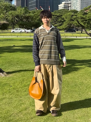 「CONZ(コンズ)のWASHED Hi BAGGY(チノパンツ)」を使った、junさん(メンズ・170cm)の春コーディネート