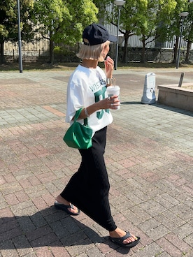 「OOFOS(ウーフォス)のアイテム」を使った、12anna23さん(レディース・158cm)の春コーディネート