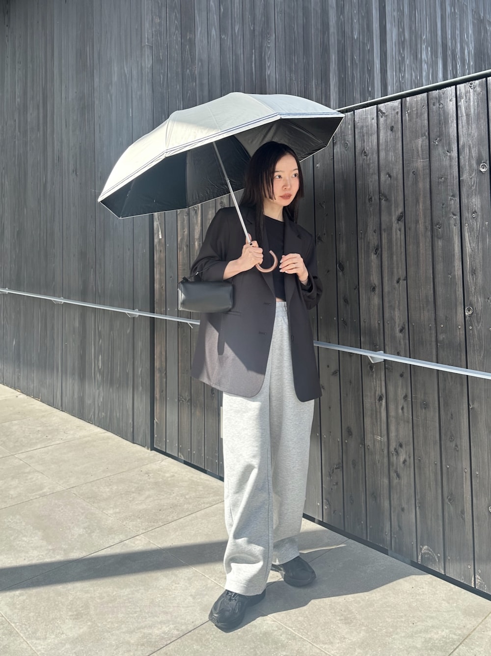 sonさんの「ラクオリ UVブロック 2段折 55cm（Waterfront）」を使ったコーディネートの1枚目の写真
