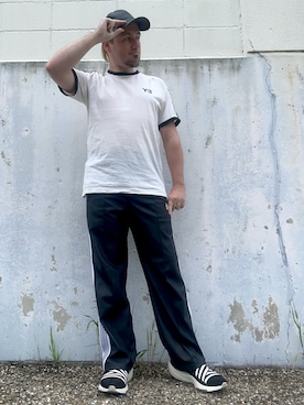 「Y-3(ワイスリー)のアイテム(スニーカー)」を使った、塔弁さん(メンズ・172cm)の春コーディネート