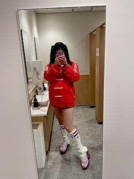 「adidas(アディダス)のアイテム(ジャケット/アウター)」を使った、英鈴さん(レディース・170cm)の春コーディネート