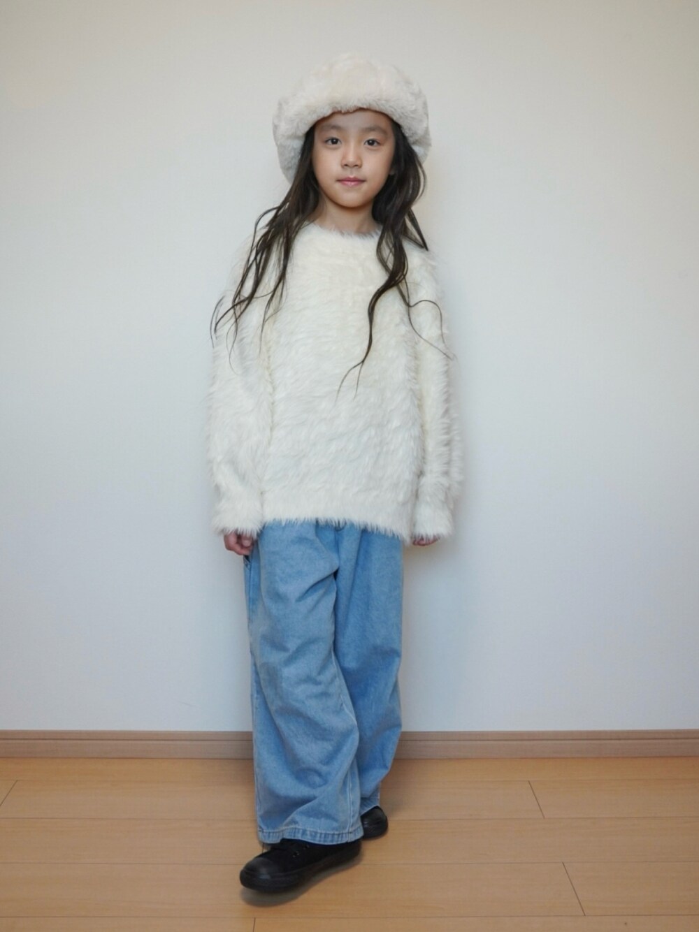 sioさんの「シャギーニットＬＳ　 240119（LOWRYS FARM）」を使ったコーディネートの1枚目の写真