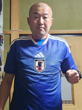 「adidas(アディダス)のアイテム(Tシャツ/カットソー)」を使った、A'さん(メンズ・179cm)の春コーディネート