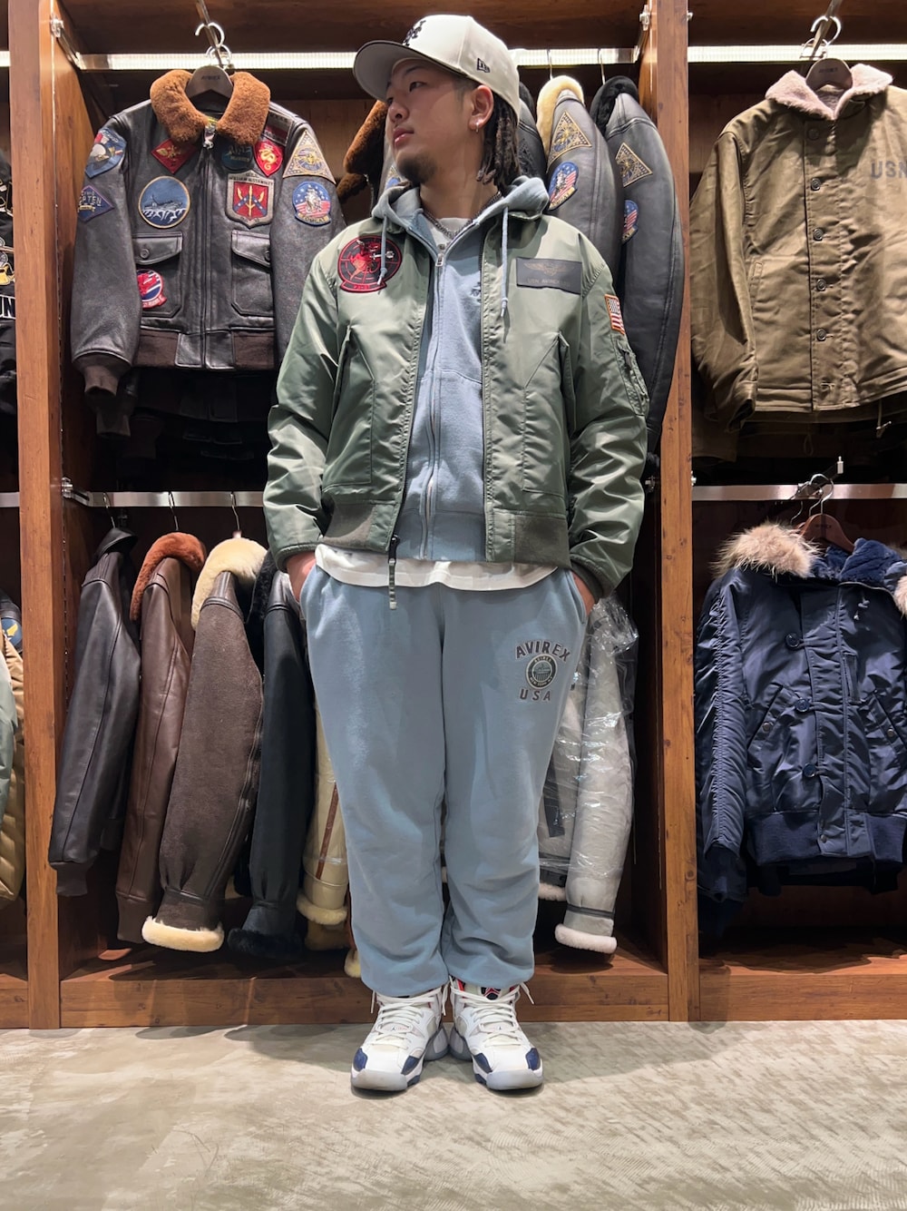 はるとさんの「VARSITY LOGO SWEAT PANTS NYC / バーシティ ロゴ スウェットパンツ ニューヨーク / AVIREX / アヴィレックス（AVIREX）」を使ったコーディネートの1枚目の写真