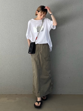「OOFOS(ウーフォス)のアイテム」を使った、RIHOさん(レディース・150cm)の秋コーディネート