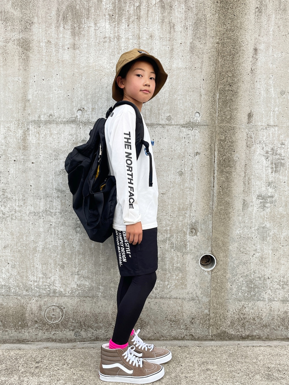 eightmaaanさんの「ザ ノース フェイス Ｌ／Ｓ　Ｓｑｕａｒｅ　Ｌｏｇｏ　Ｔｅｅ（THE NORTH FACE）」を使ったコーディネートの1枚目の写真