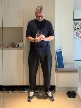 「NIKE(ナイキ)のアイテム(スラックス)」を使った、Brian HSUさん(メンズ・182cm・40代)の冬コーディネート
