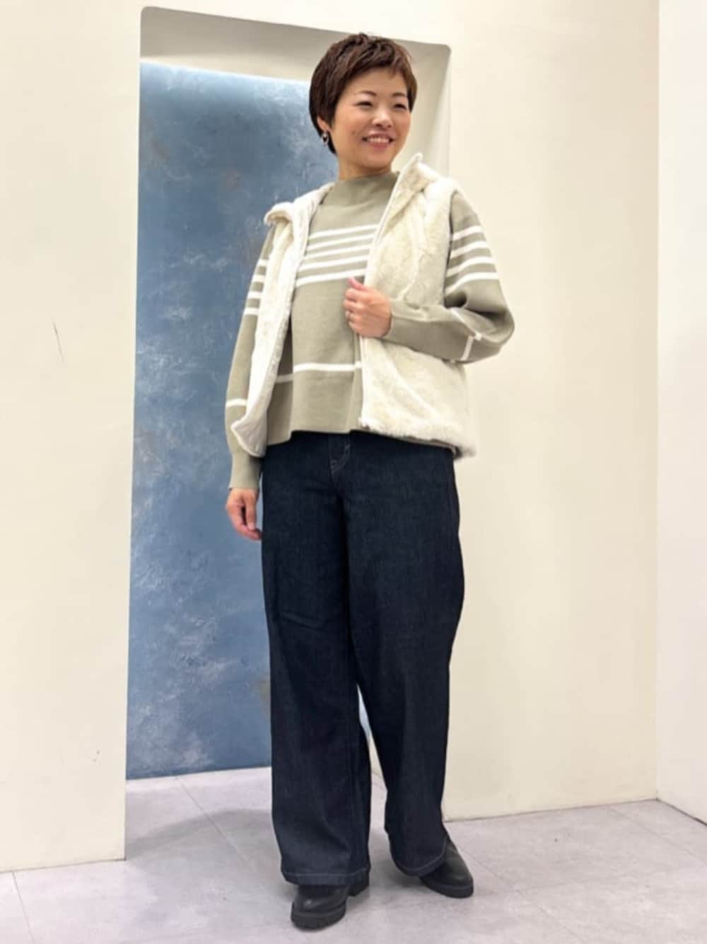 groveさんの「【SOMETHING×grove別注】LISAWIDE DENIM PANTS（SOMETHING）」を使ったコーディネートの1枚目の写真