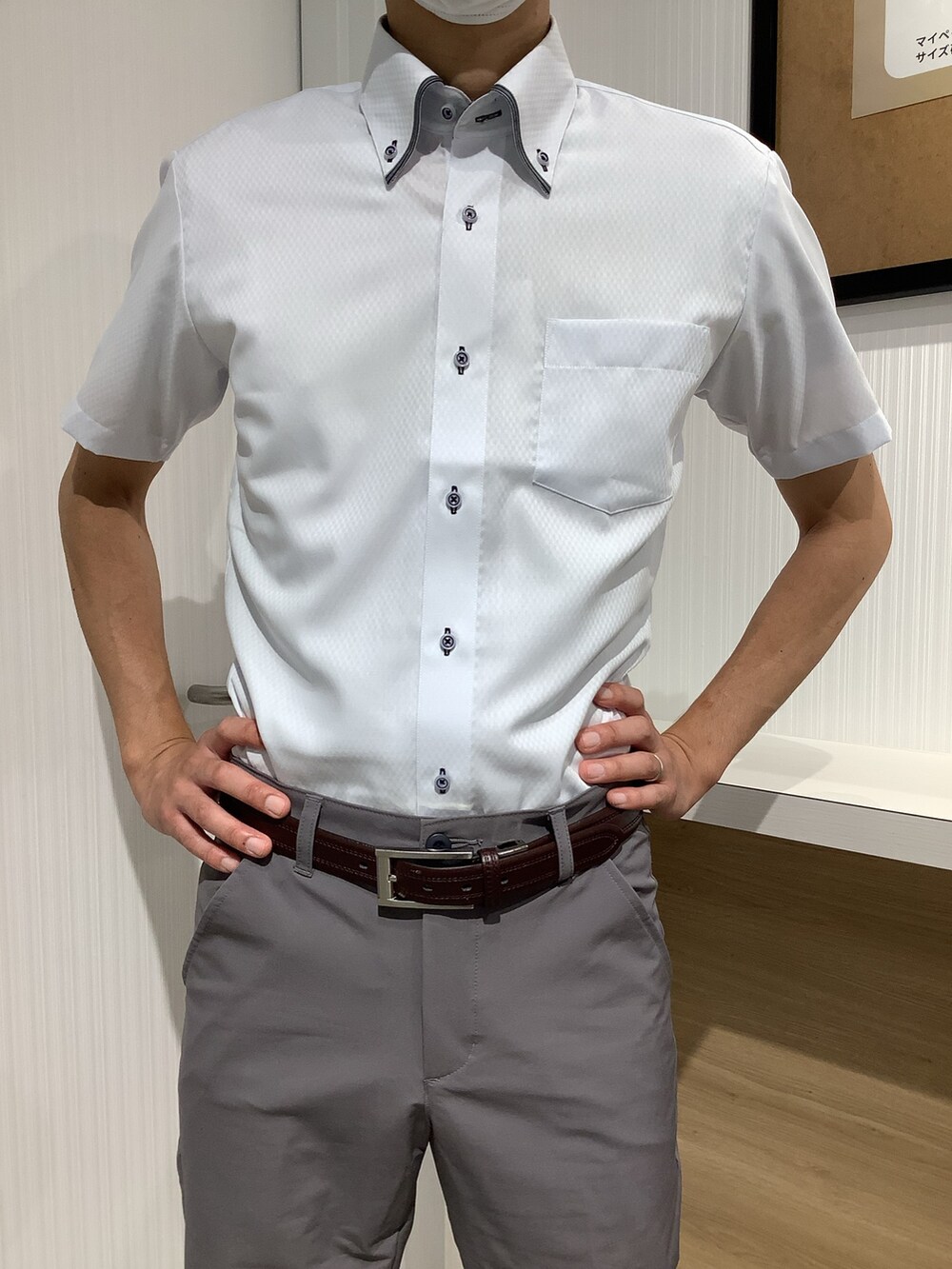 TOKYO SHIRTS OUTLET 福岡マリノアシティ店さんの「4Dストレッチフィット ワークパンツ（TOKYO SHIRTS）」を使ったコーディネートの2枚目の写真