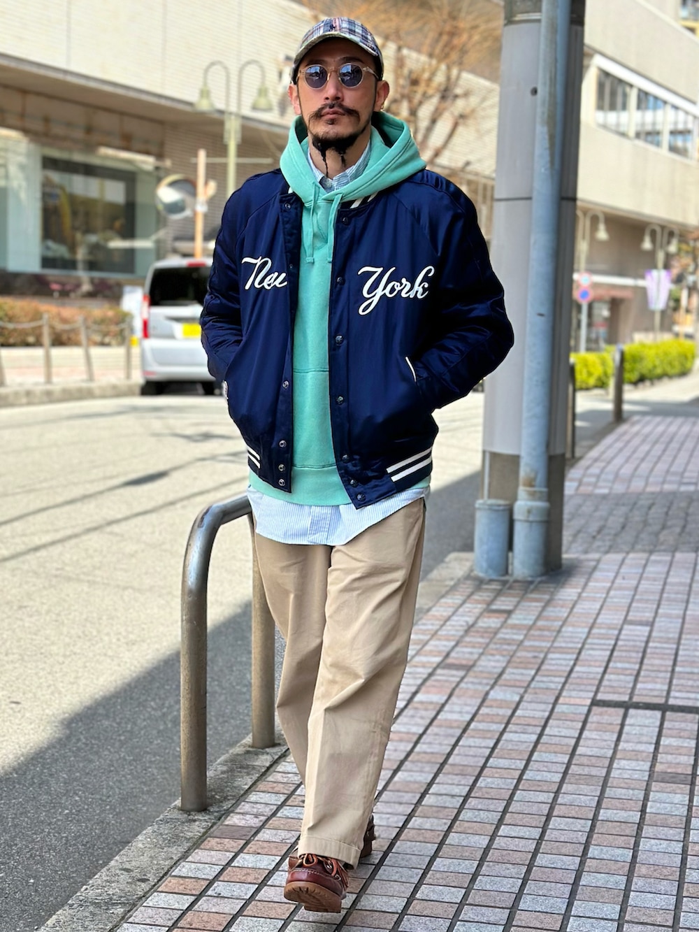  $hinih$さんの「パッチワーク マドラス ベースボール キャップ（POLO RALPH LAUREN）」を使ったコーディネートの2枚目の写真