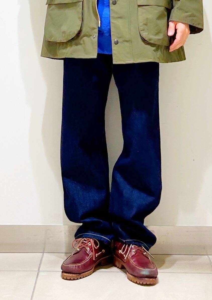 DAIKI TAKEYAさんの「『別注』Lee101×DOORS　STRAIGHTPANTS（Lee）」を使ったコーディネートの10枚目の写真