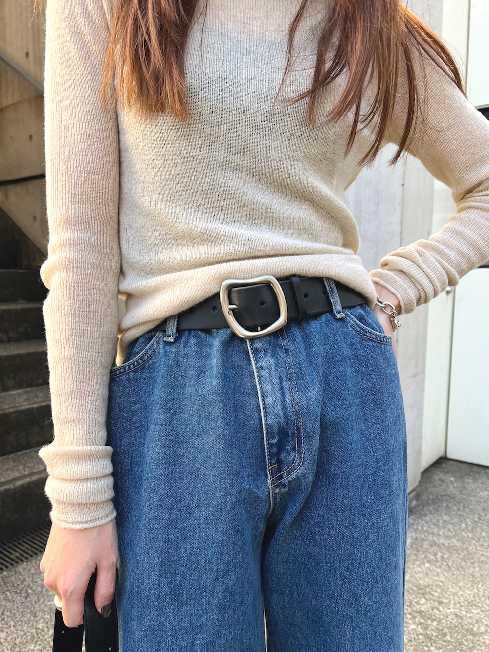 MINAEさんの「wool blend shaggy cocoon p coat/ウールブレンドシャギーコクーンPコート（Happy John）」を使ったコーディネートの5枚目の写真
