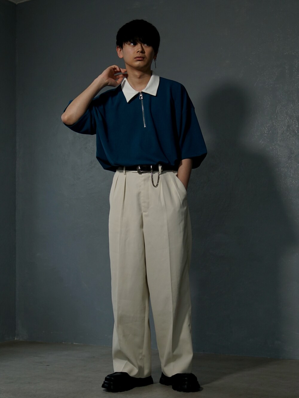 やーこん🦊︎︎︎︎︎︎︎︎︎︎︎︎☑︎さんの「HI TWISTED GABA WIDE TUCK SLACKS（WYM LIDNM）」を使ったコーディネートの2枚目の写真