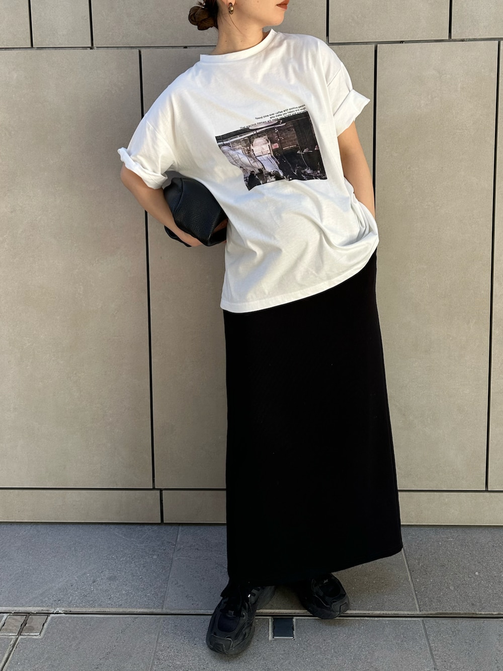 sonさんの「アソートプリントオーバーサイズTシャツ（select MOCA by son）」を使ったコーディネートの3枚目の写真