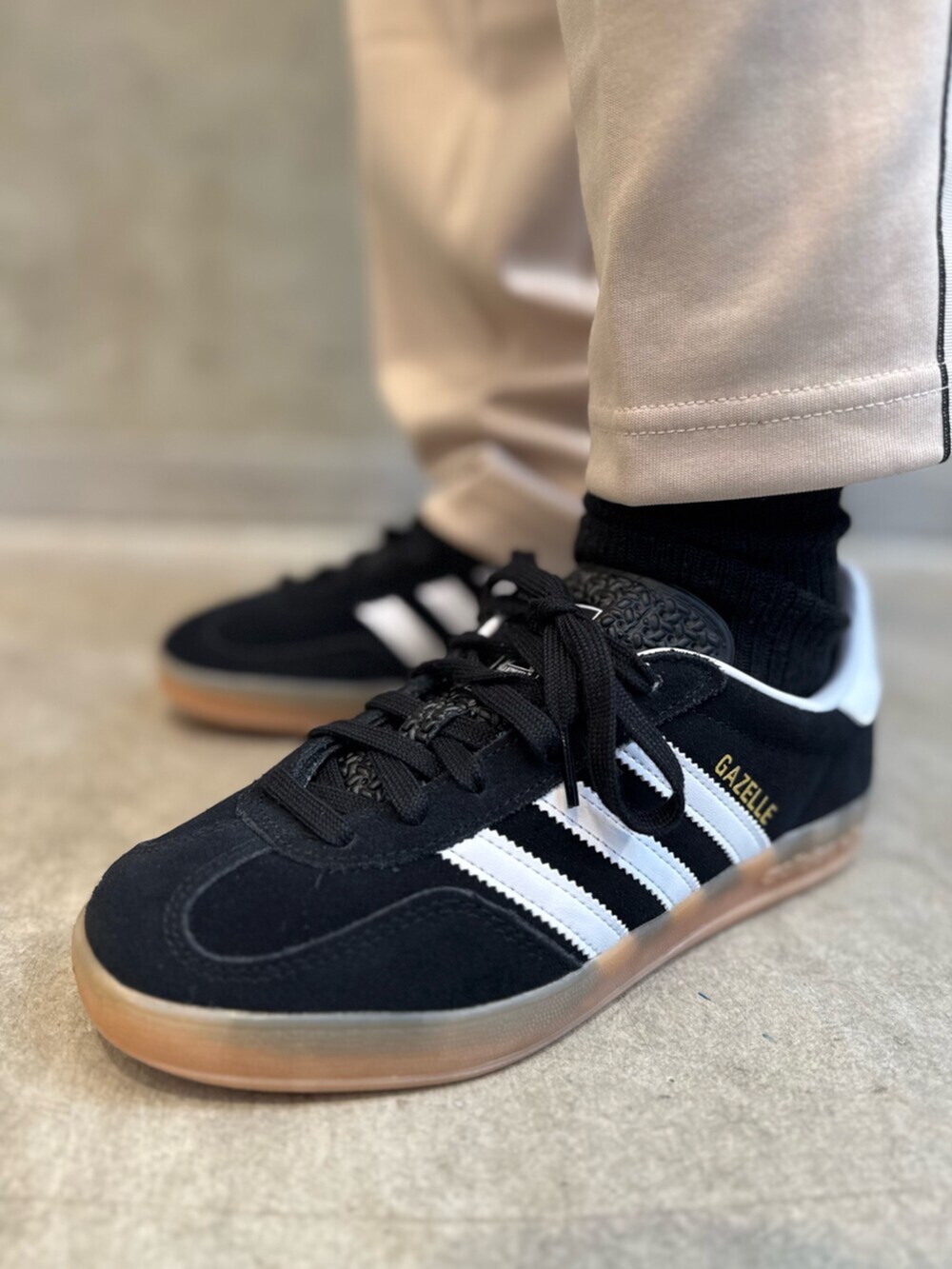 RHさんの「アウトライントレフォイル ファイヤーバード トラックトップ / ジャージ / アディダスオリジナルス adidas Originals（adidas）」を使ったコーディネートの6枚目の写真