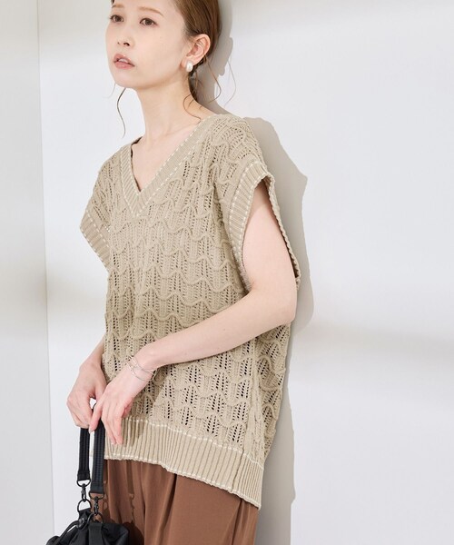 ROPE' PICNIC(ロペピクニック)の「配色ステッチ透かし編みニットベスト(ベスト・レディース・オフホワイト/ベージュ/サックス・38)」の12枚目の写真