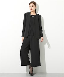nissen | 【喪服・礼服】洗える防しわノーカラージャケットワイドパンツスーツ(ジャケット+プリーツブラウス+ワイドパンツ)<大きいサイズ有>〔Callarus〕(フォーマルスーツ/小物)