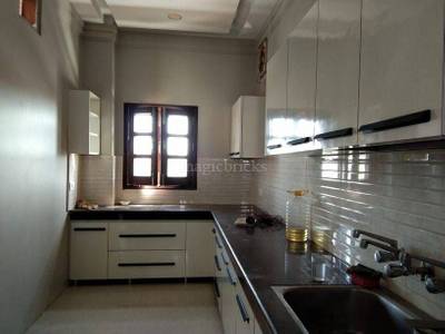 3BHK Residential House for Rent in Ranjit Avenue 3BHK Residential House for Rent in Ranjit Avenue