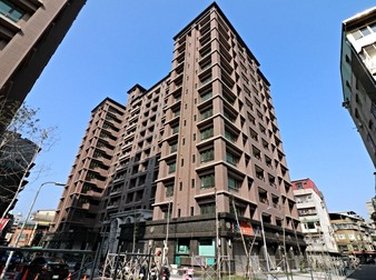 萬喆