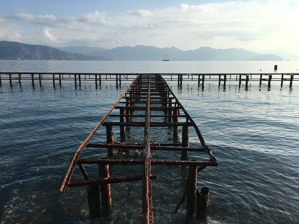 Ponton abandonat. Kumlubük, Octombrie 2017