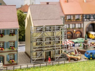 1/160 OUD HERENHUIS MET STEIGER