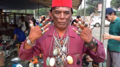 Pengila batu akik Indonesia
