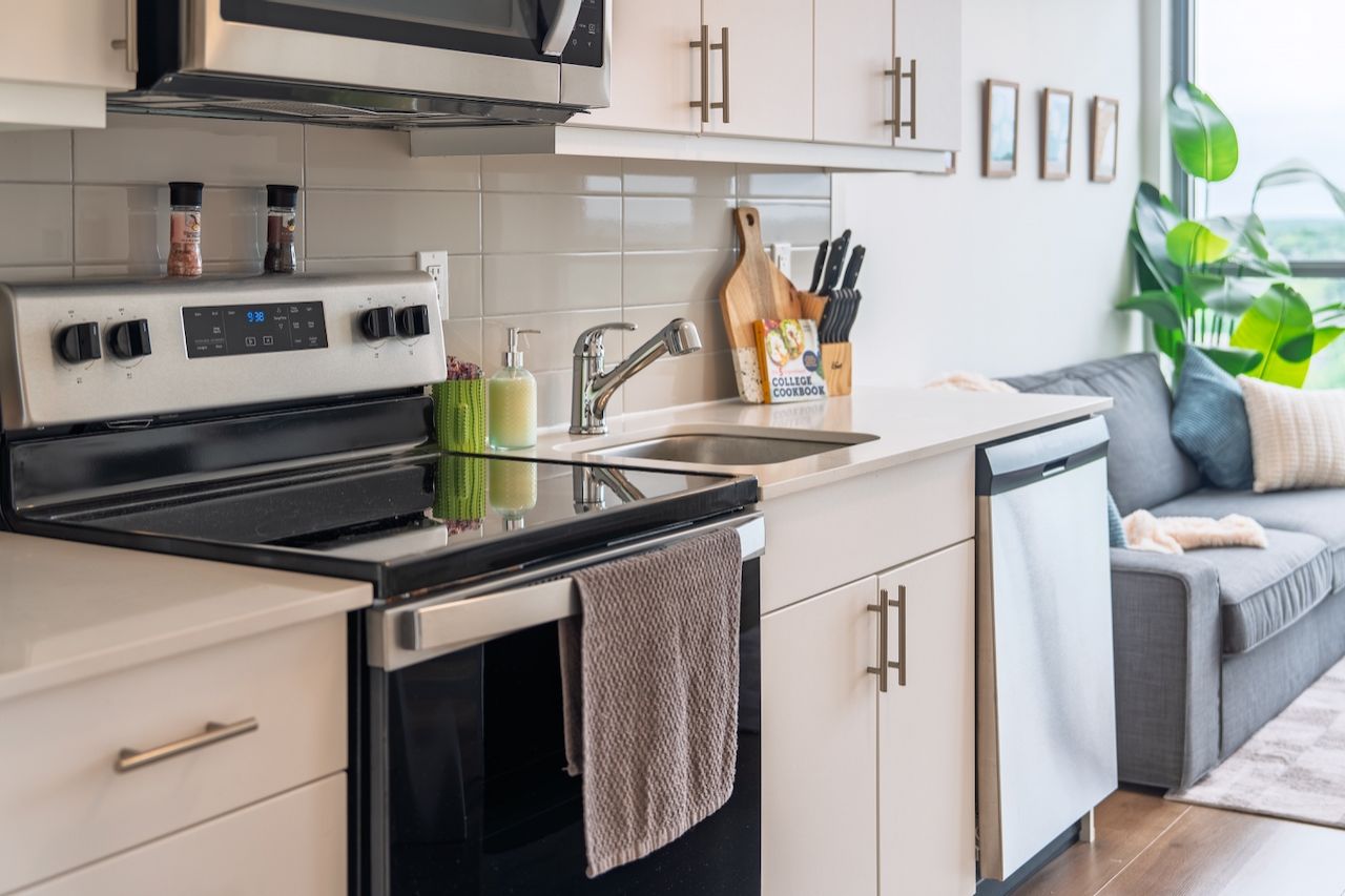 _DSC2280-HDR unity point kitchen queens student housing kingston