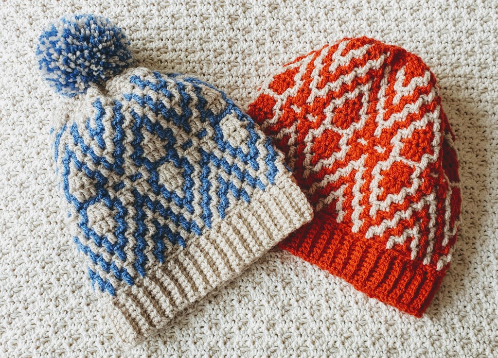 This image has an empty alt attribute; its file name is staplow-beanies.jpg