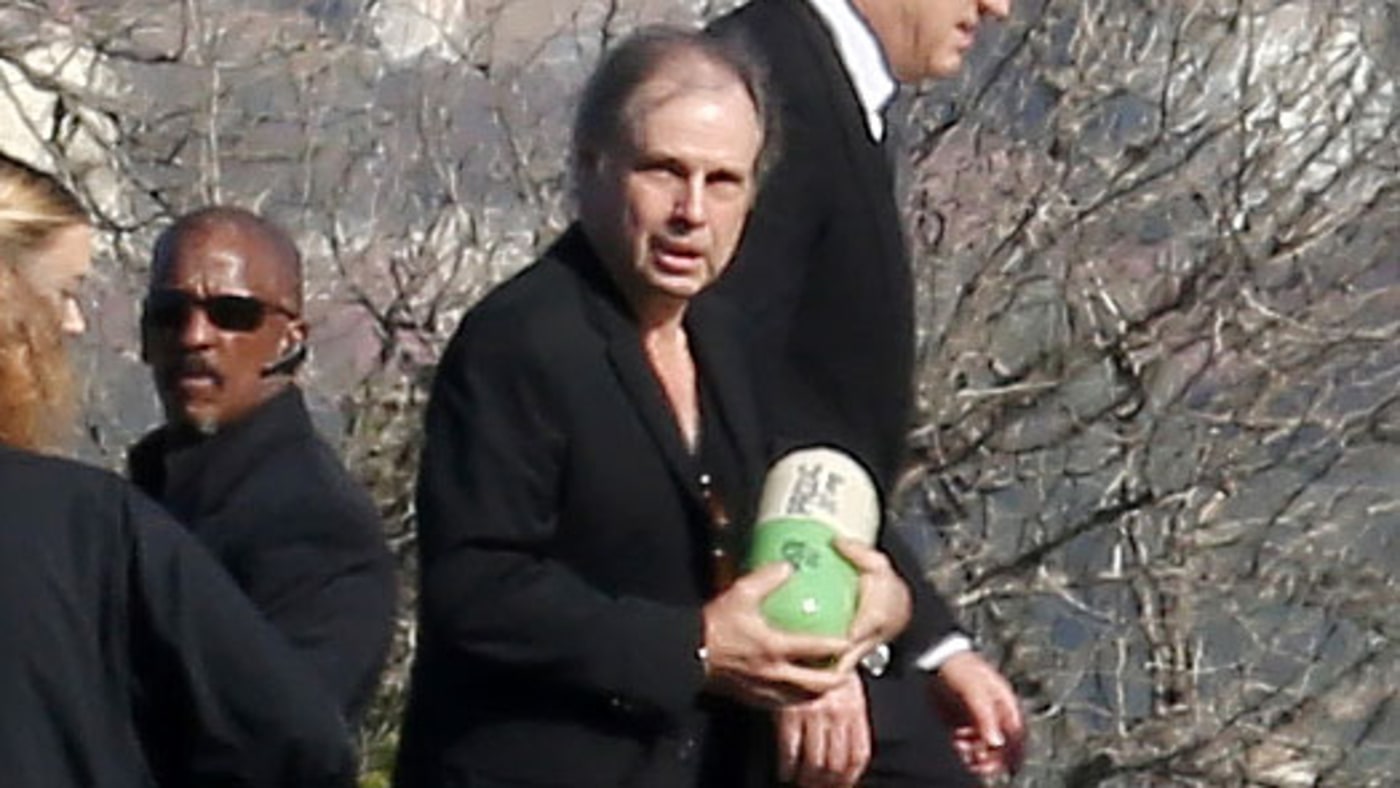 carrie-fisher-urn-prozac.jpg