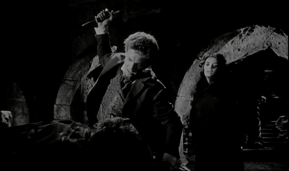 John Richardson and Barbara Steele in Black Sunday (1960)