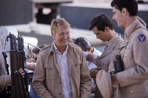 Anthony Perkins, Richard Benjamin, and Mike Nichols in Catch-22 (1970)