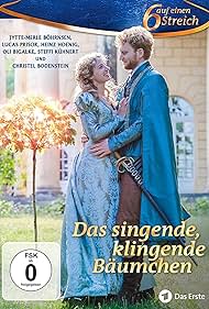 Jytte-Merle Böhrnsen and Lucas Prisor in Das singende, klingende Bäumchen (2016)