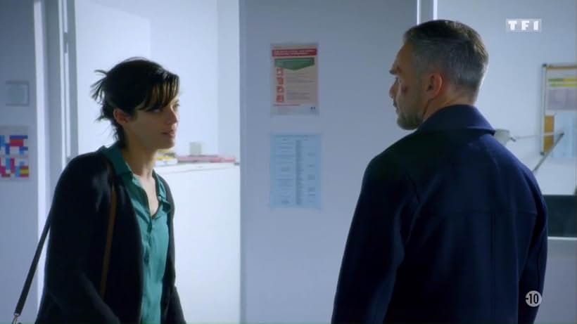 Philippe Bas and Juliette Roudet in The Paris Murders (2009)