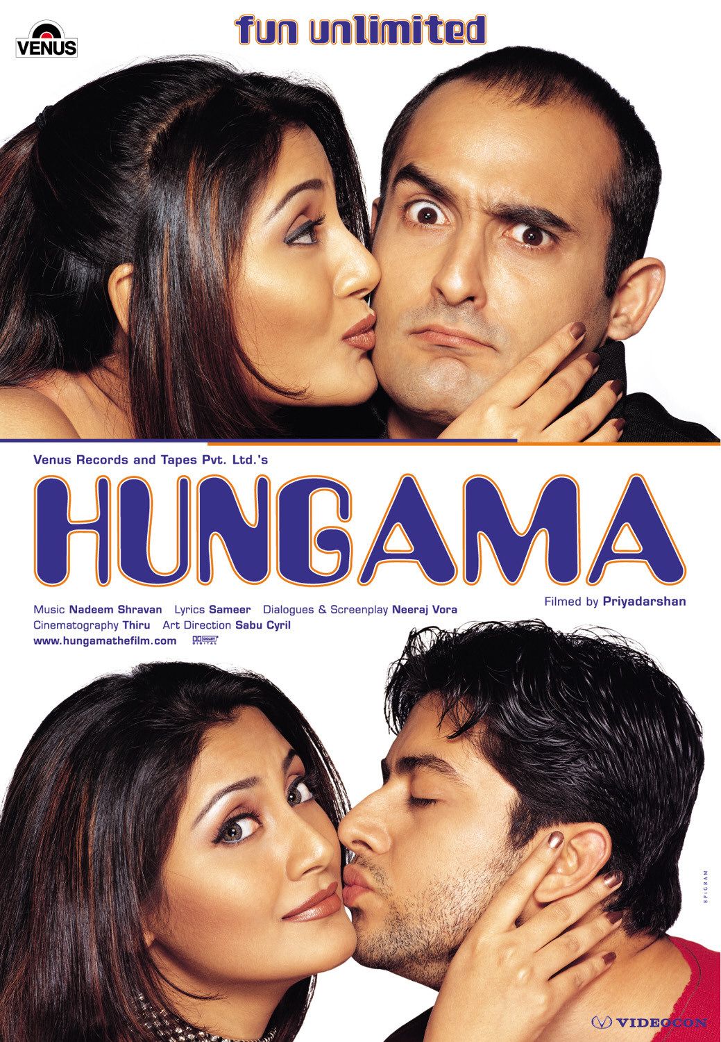 Aftab Shivdasani, Akshaye Khanna, and Rimi Sen in Hungama (2003)