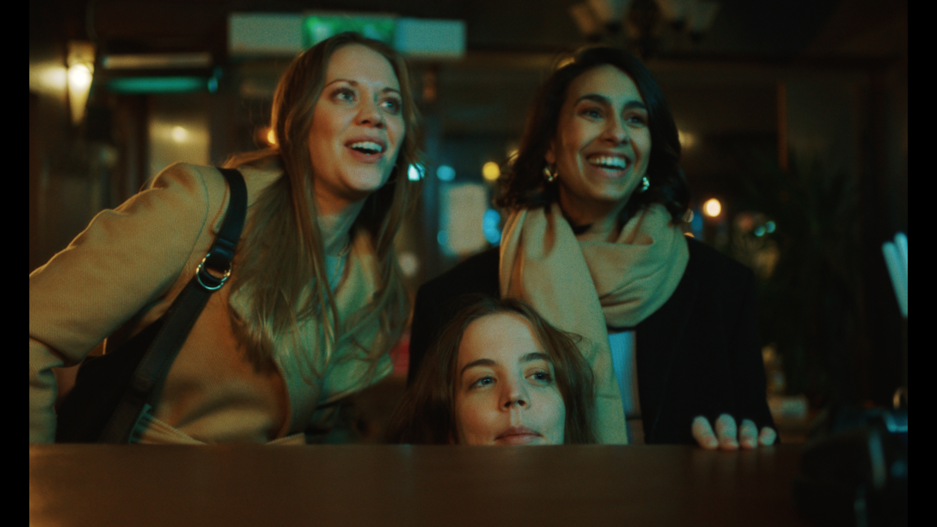 Maria Austgulen, Isabel Bråthen, and Mari Hauge Einbu in Nede (2022)