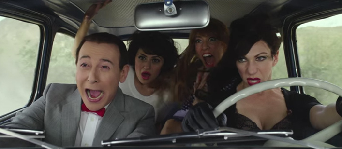 Paul Reubens, Alia Shawkat, Stephanie Beatriz, and Jessica Pohly in Pee-wee's Big Holiday (2016)