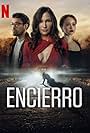 Famke Janssen, Alex Hassell, and Rose Williams in Encierro (2023)