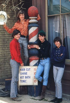 "The Monkees" Mickey Dolenz, Peter Tork, Davy Jones & Mike Nesmith