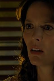 Carolina Acevedo in En la Boca del Lobo (2014)