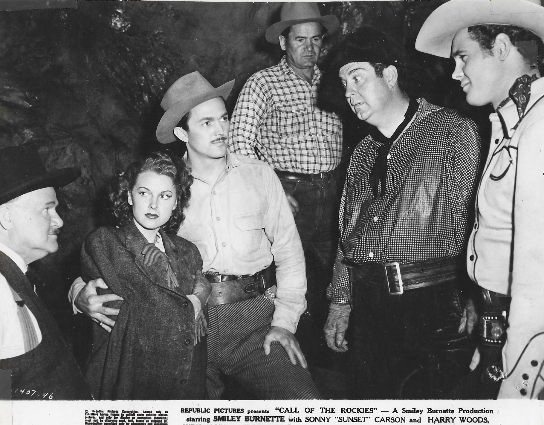 Kirk Alyn, Smiley Burnette, Sunset Carson, Ellen Hall, and Frank Jaquet in Call of the Rockies (1944)